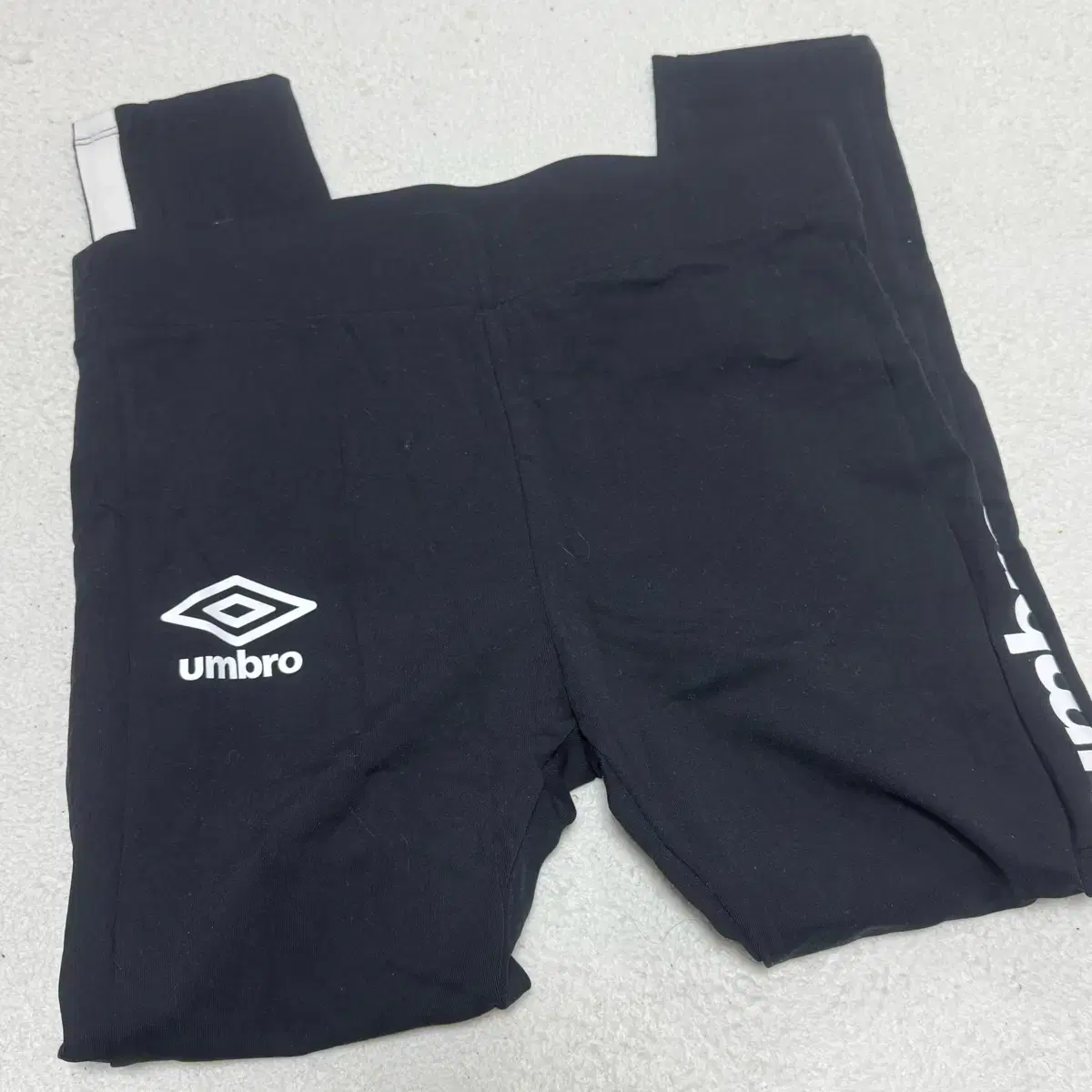 엄브로 여성용 레깅스 정품 미사용 새상품 UMBRO M사이즈 75