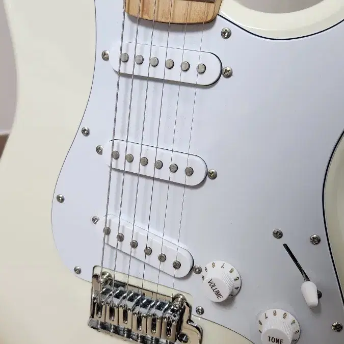 스콰이어 어피니티 Squier Stratocaster Affinity