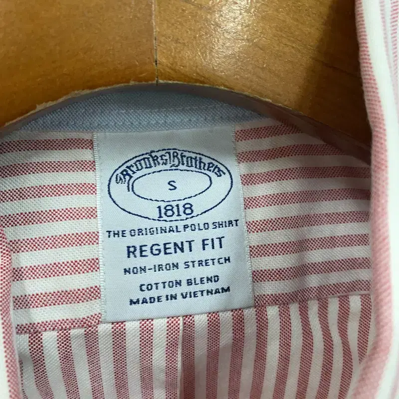 브룩스브라더스 REGENT FIT 레드 스트라이프 셔츠 95 A06860