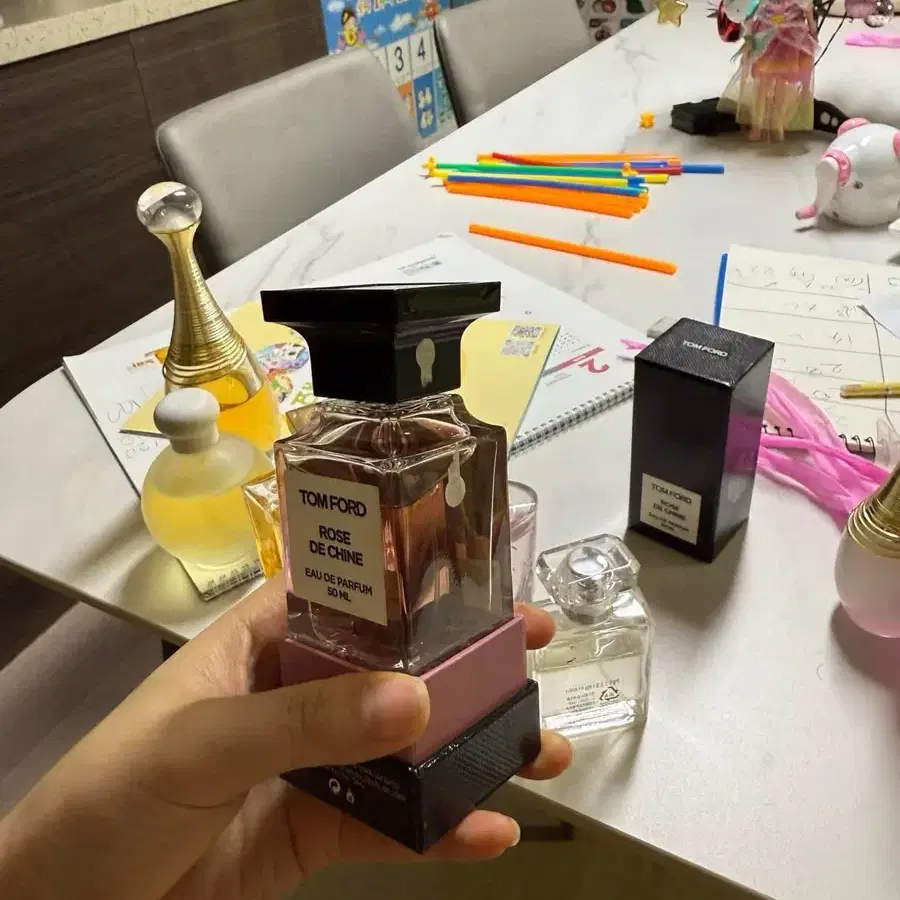 톰포드 향수 로즈 드 루시 50ml