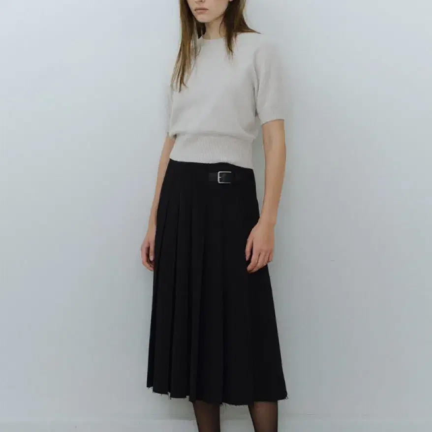 Ore noah wool skirt 오어 노아 울 플리츠 스커트 블랙