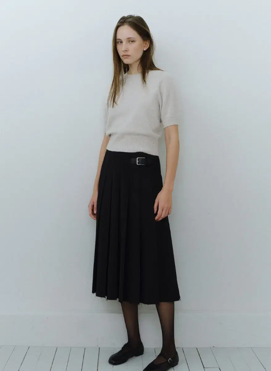 Ore noah wool skirt 오어 노아 울 플리츠 스커트 블랙