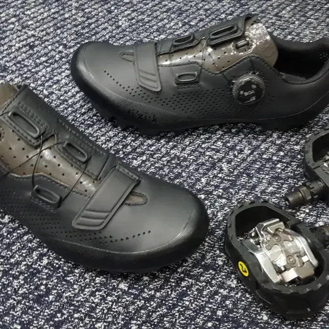 fizik 피직 카본 MTB클릿슈즈/시마노 트레일 클릿페달