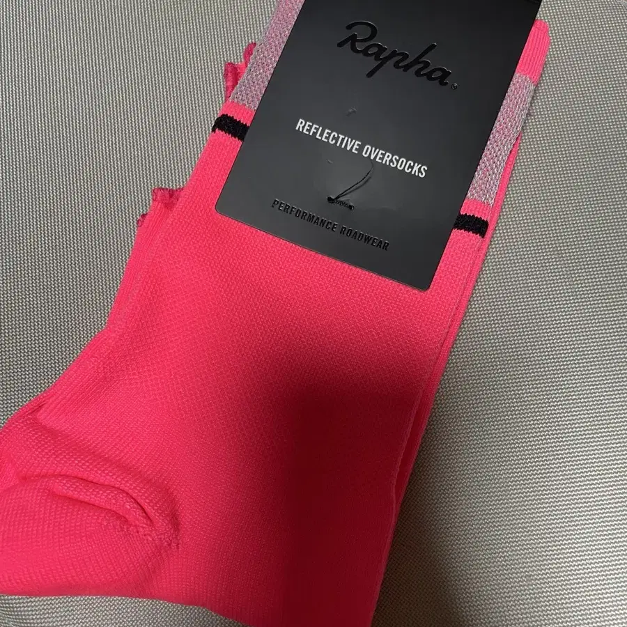 Rapha 라파 리플렉티브 오버삭스