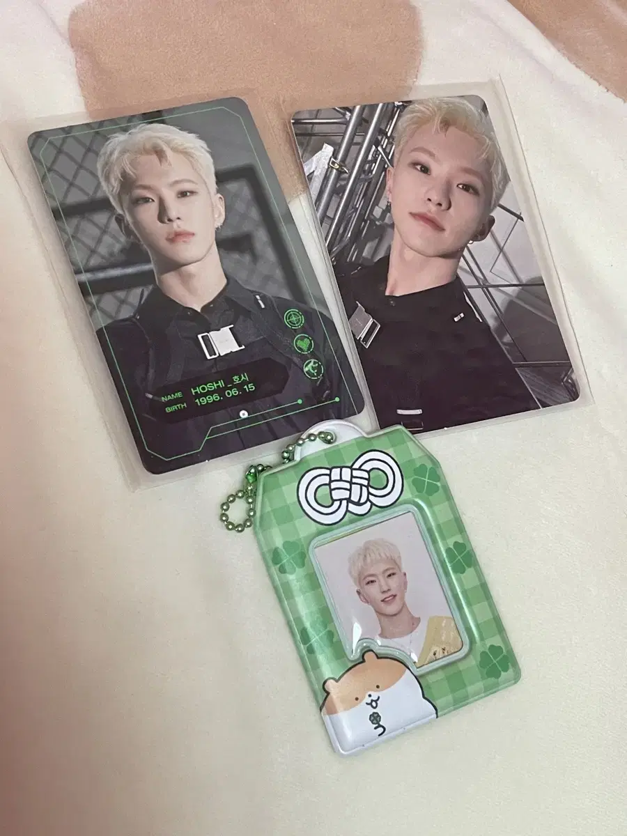 Seventeen Gameboy Membership hoshi photocards & certificates