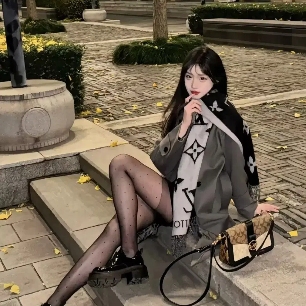 LOUIS VUITTON 루이뷔통 스카프