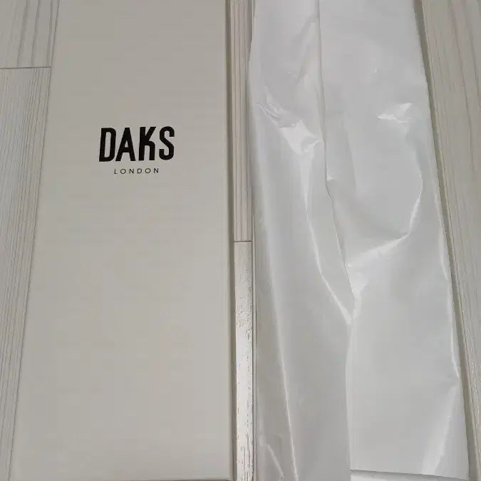 닥스 런던 박스(DAKS LONDON CASE)+닥스 속포장지