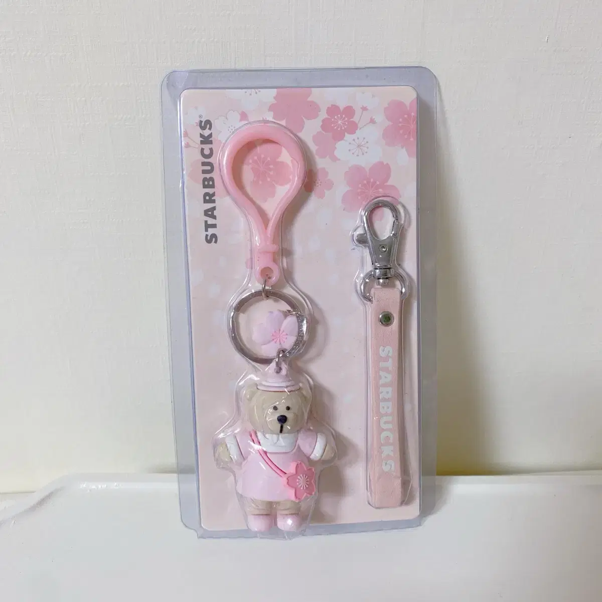 Half-priced Delivery) Starbucks Cherry Blossom Bearista key Chain Keyring