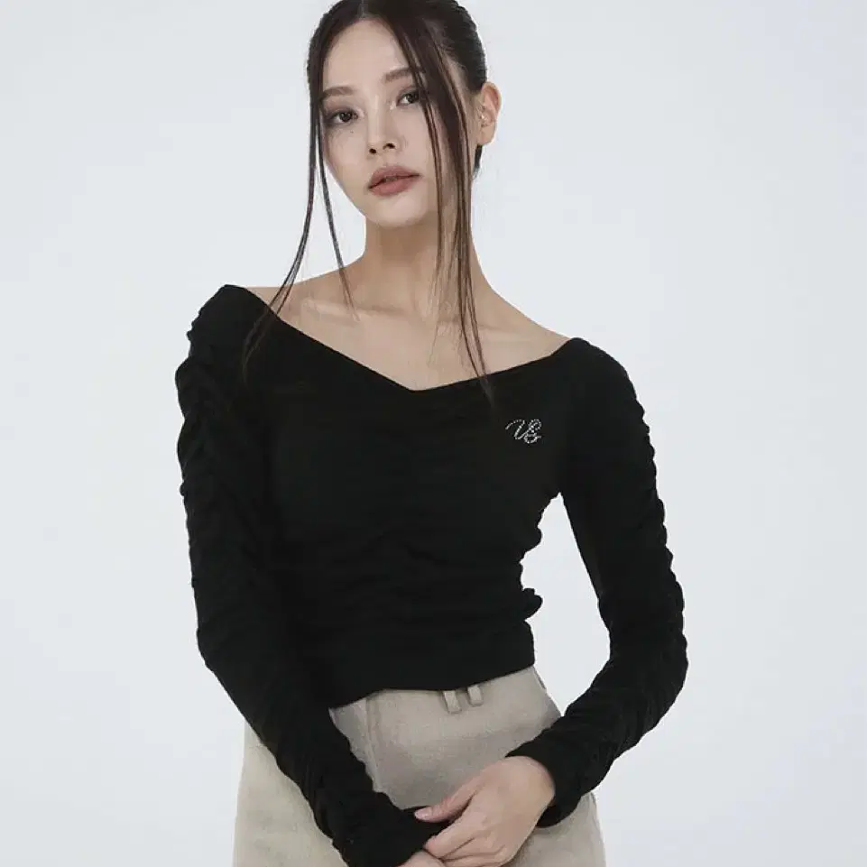 SHIRRING TRIANGLE TOP