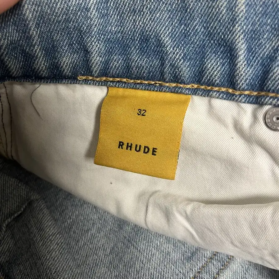 [판매] Rhude 청바지 32사이즈