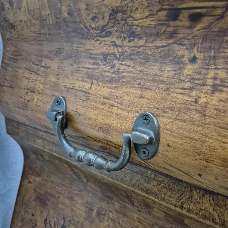 19thC Dutch style walnut chest of four