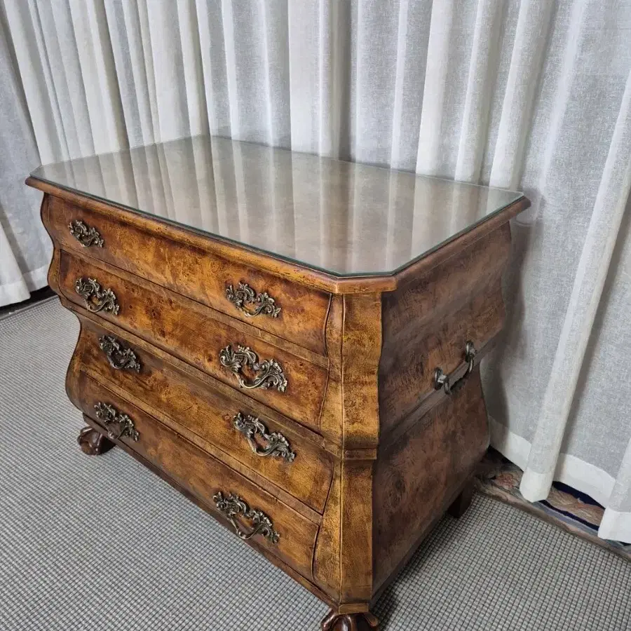 19thC Dutch style walnut chest of four