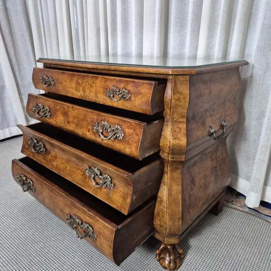 19thC Dutch style walnut chest of four