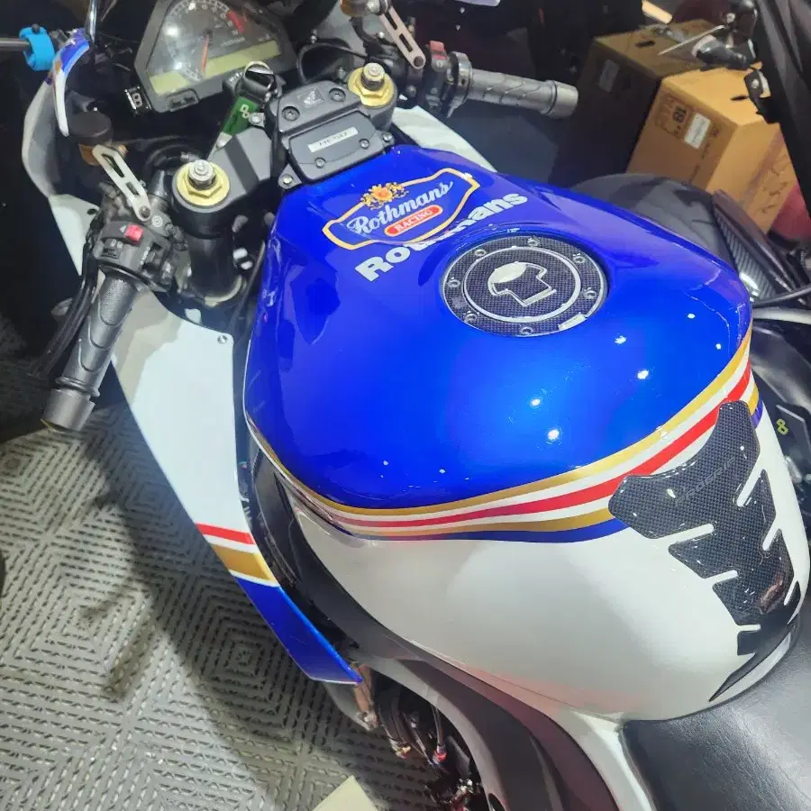 06 cbr1000rr 팝니다 부산