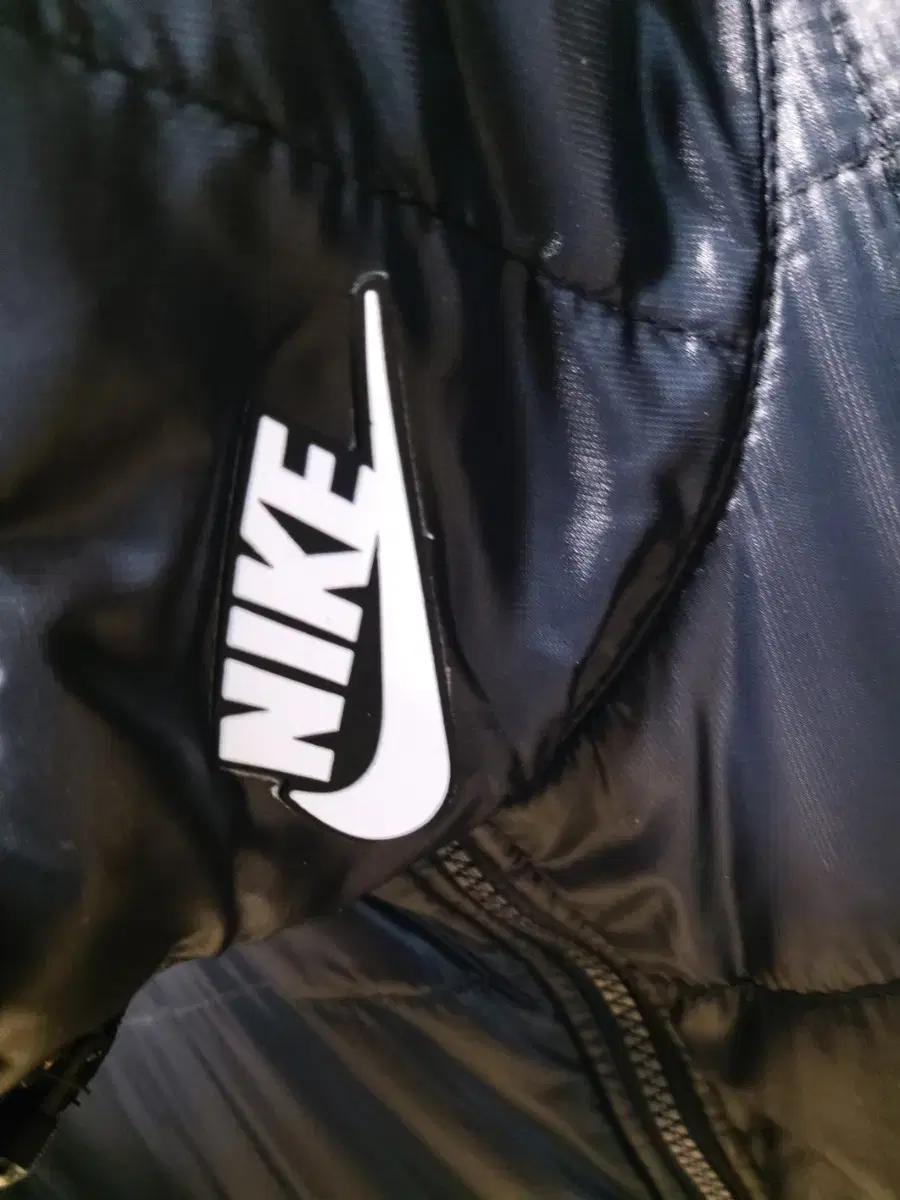 NIKE 나이키 (정품) 경량 패딩잠바  M