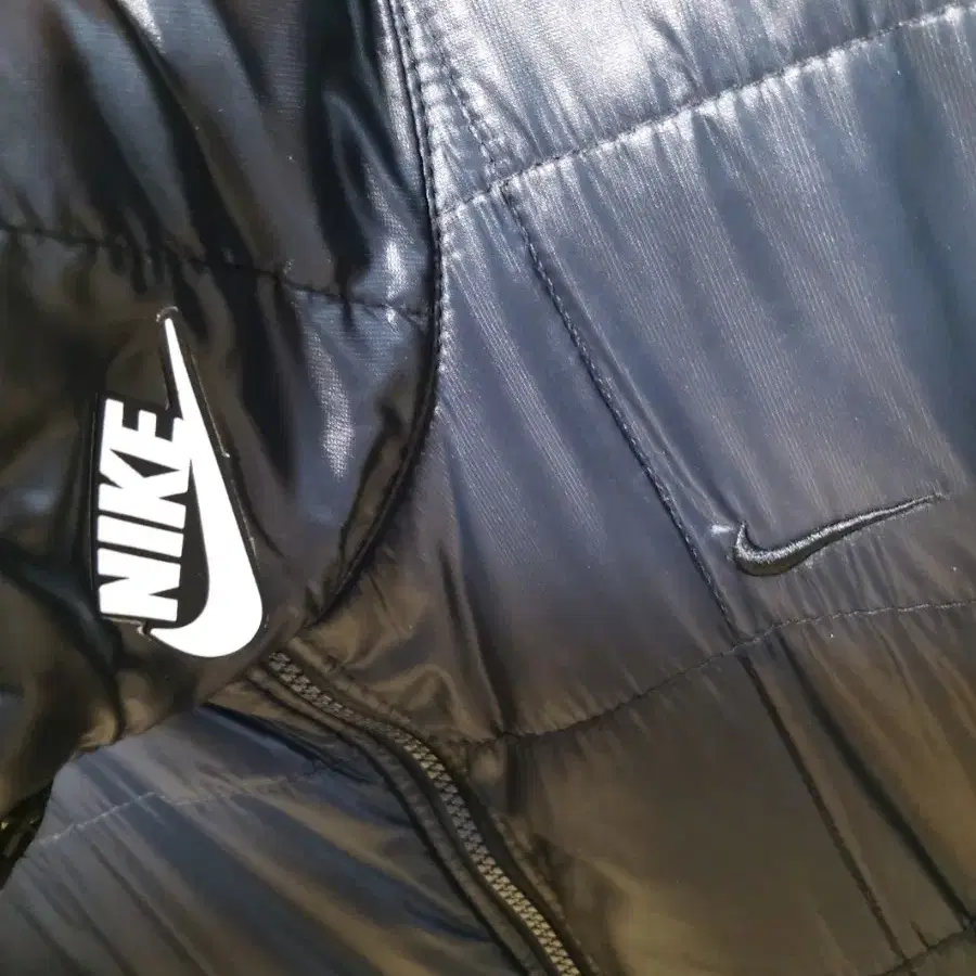 NIKE 나이키 (정품) 경량 패딩잠바  M