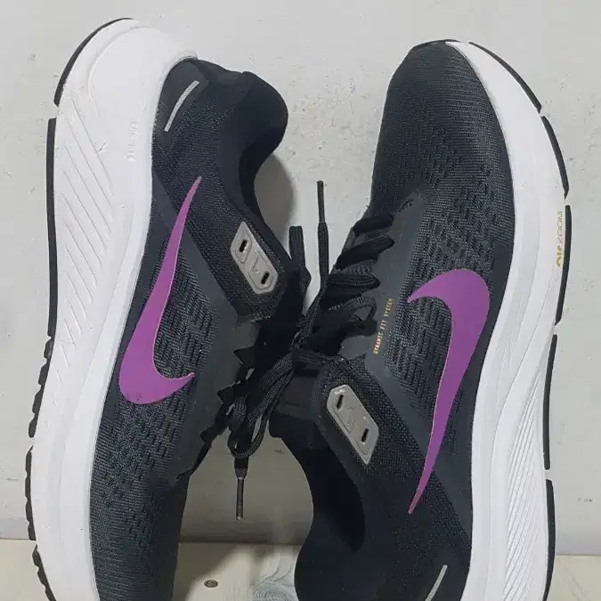 택포 270/275 정품 NIKE ZOOM-AIR 줌 경량 왕쿠션 운동화