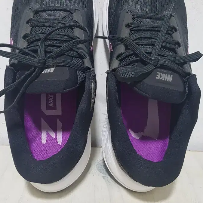 택포 270/275 정품 NIKE ZOOM-AIR 줌 경량 왕쿠션 운동화