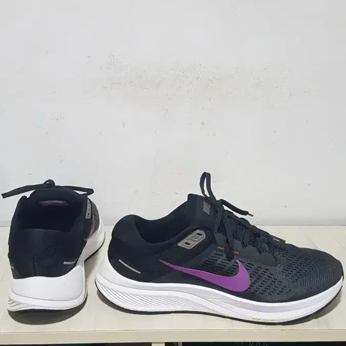 택포 270/275 정품 NIKE ZOOM-AIR 줌 경량 왕쿠션 운동화