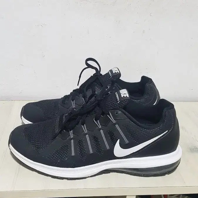 택포 270/275 A급 NIKE AIR-MAX 정품 경량 왕쿠션 운동화