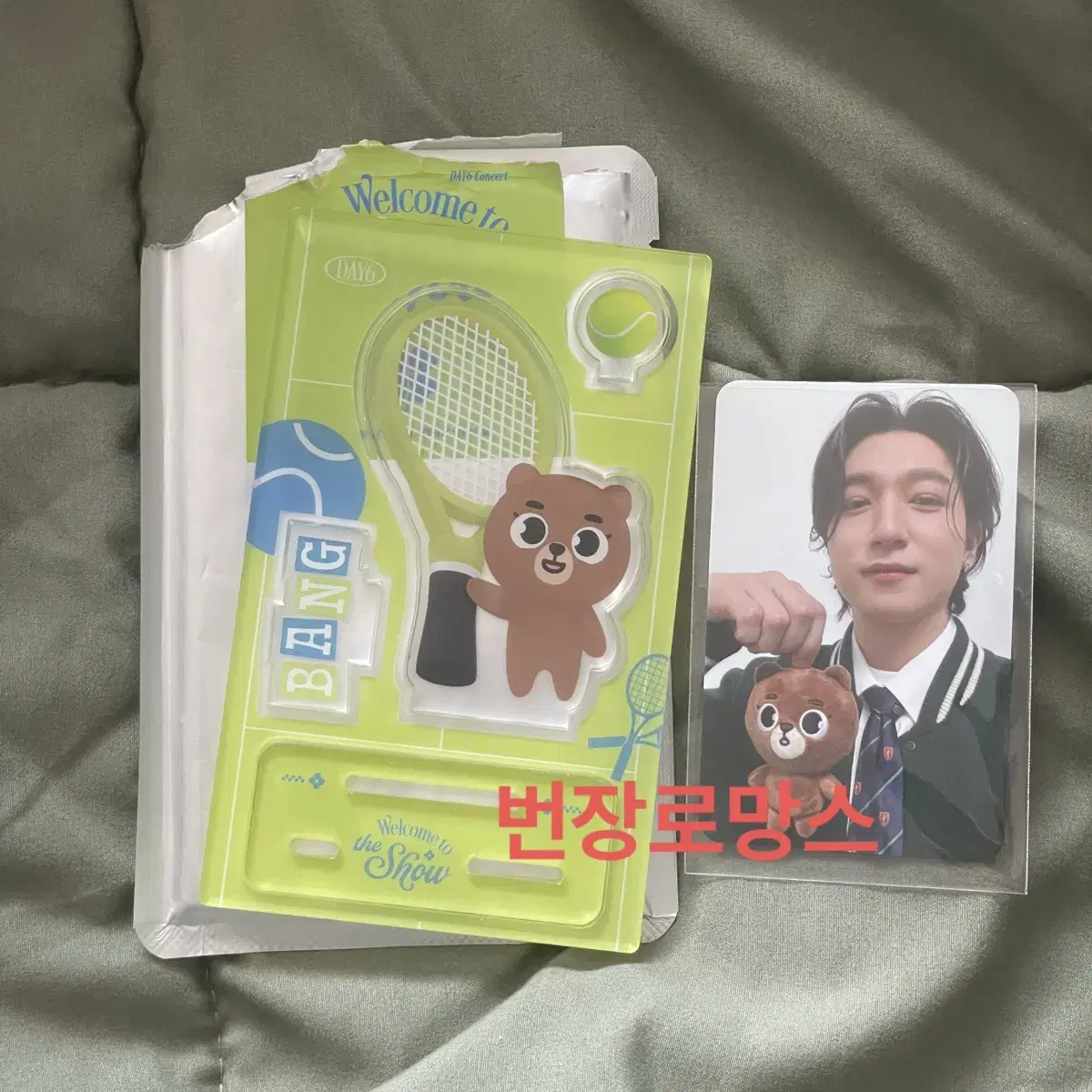 [Simply unsealed] day 6 Sungjin Seong acrylic stand WTS Weltusho Cherry Blossom Cone