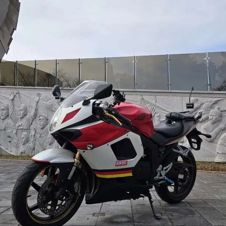 코멧125 캬브레타 ( 125cc오토바이.gsx125.cbr125 )