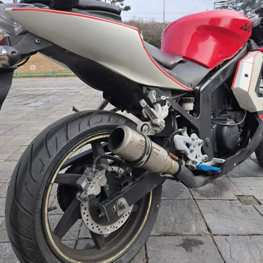 코멧125 캬브레타 ( 125cc오토바이.gsx125.cbr125 )