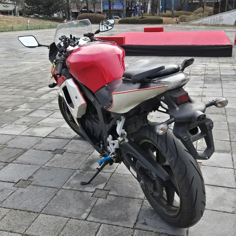 코멧125 캬브레타 ( 125cc오토바이.gsx125.cbr125 )