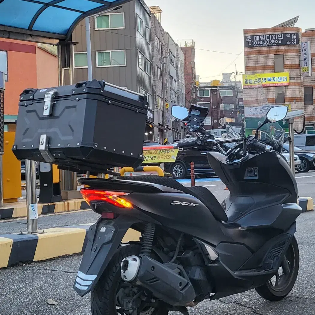 160cc보업) pcx125 22년식 알탑셋팅 팝니다 2번