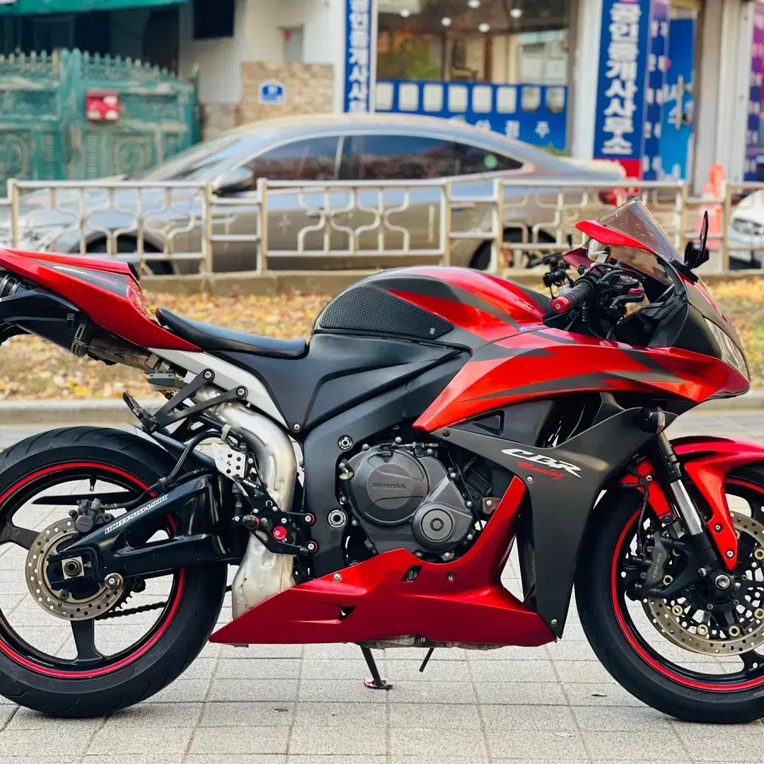 혼다 CBR600RR 08년식 동급차량 최저가 판매합니다.