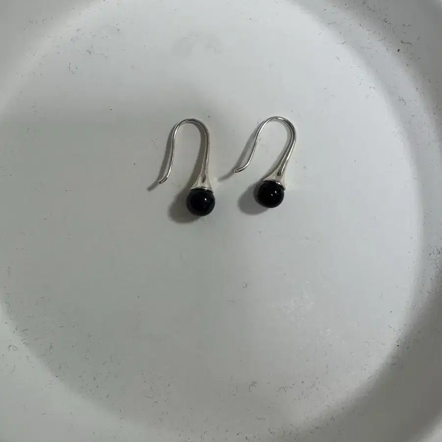 시드주얼리 onyx hook earrings 블랙 오닉스 후크 이어링