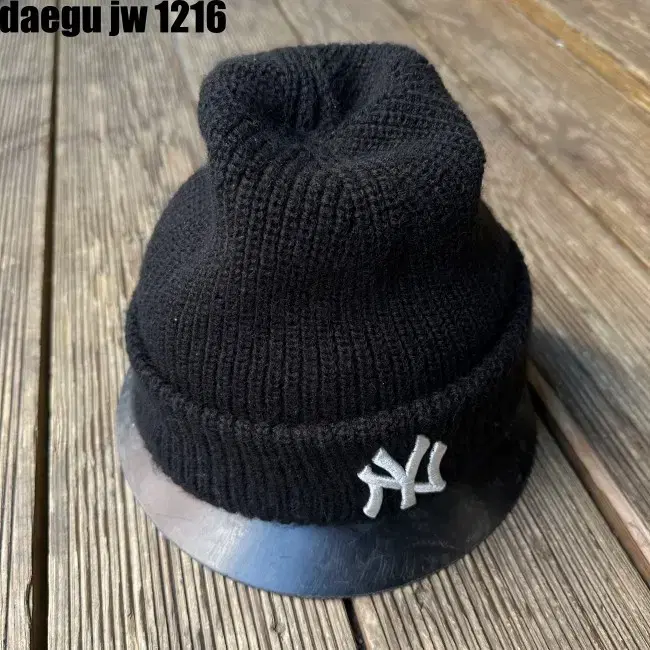 F MLB BEANIE 엠엘비 비니 모자