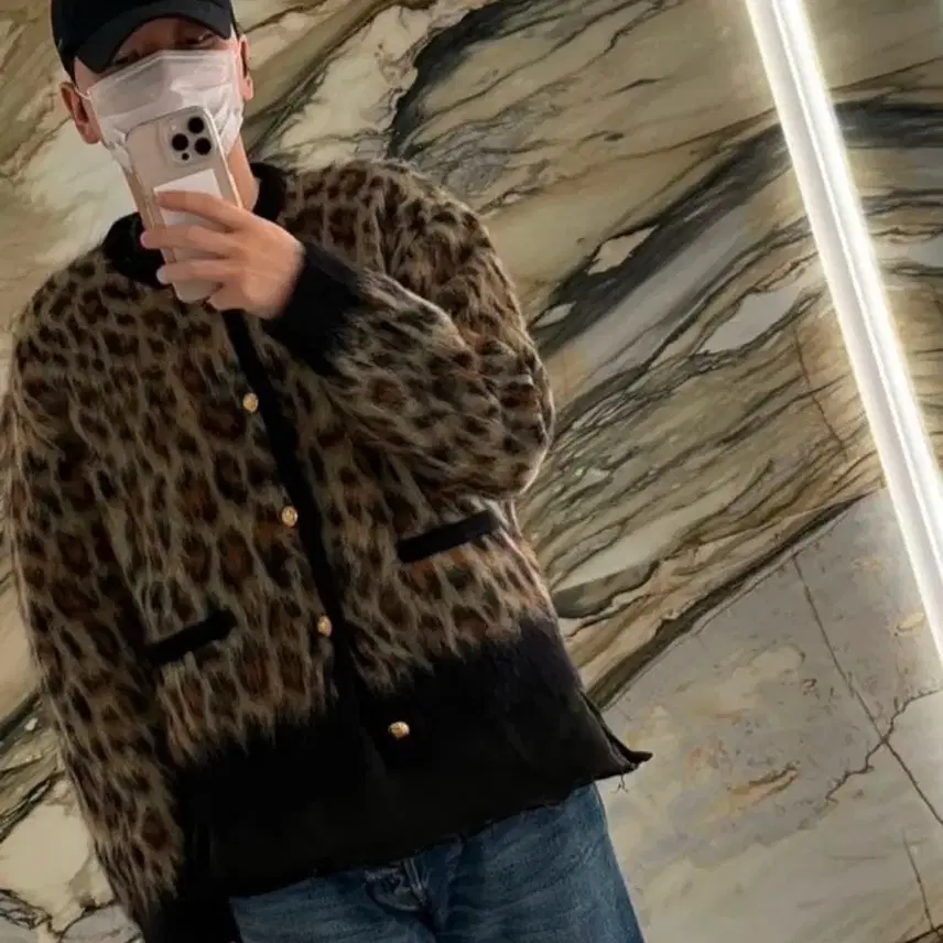 셀린느 [박보검님 착용] 24fw 레오파드 모헤어 자켓 사진 1