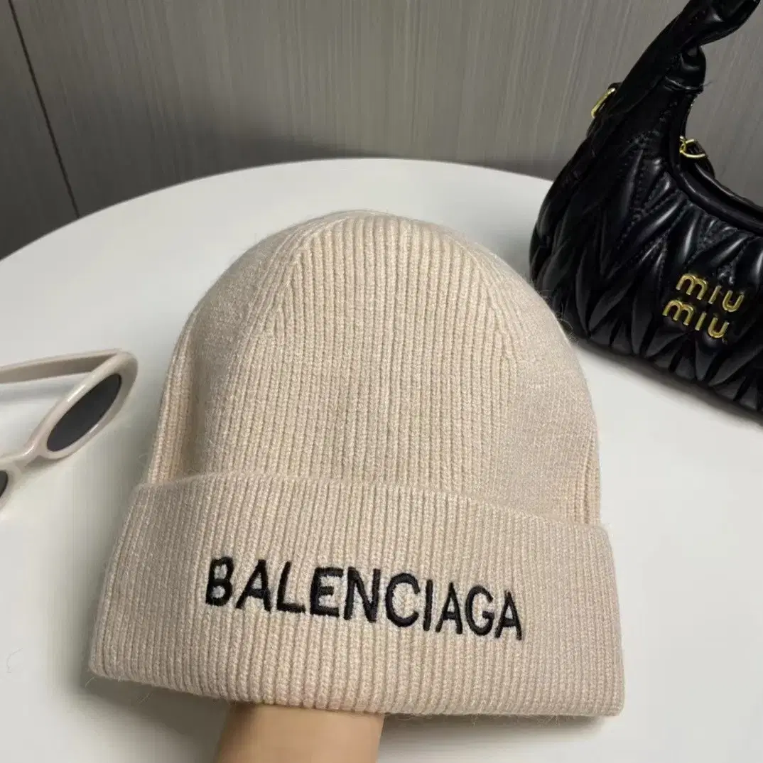 Balenciaga발렌시아가 모자