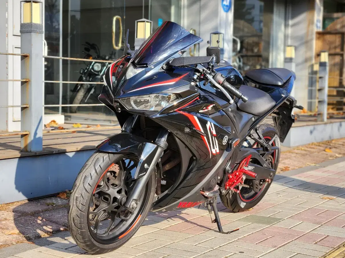 2016년형 야마하 YZF-R3 SC머플러 구조변경O 옵션다수판매합니다.