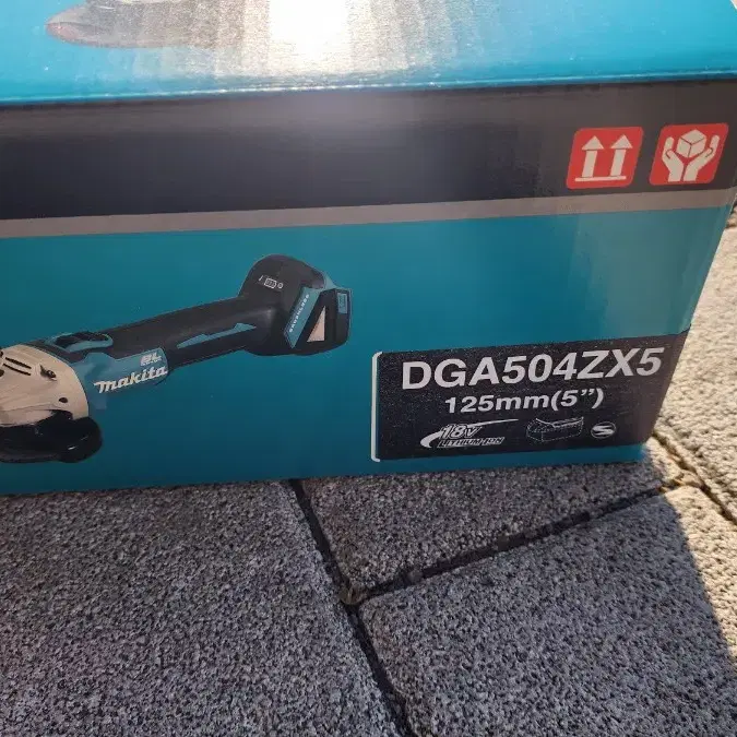 마끼다18V충전그라인더 DGA504ZX5 본체만 125mm 새상품