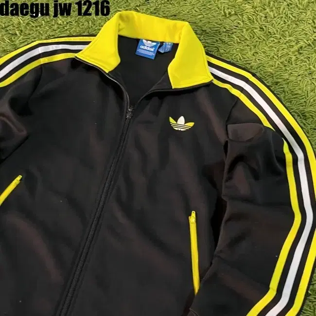 M ADIDAS ZIPUP 아디다스 집업