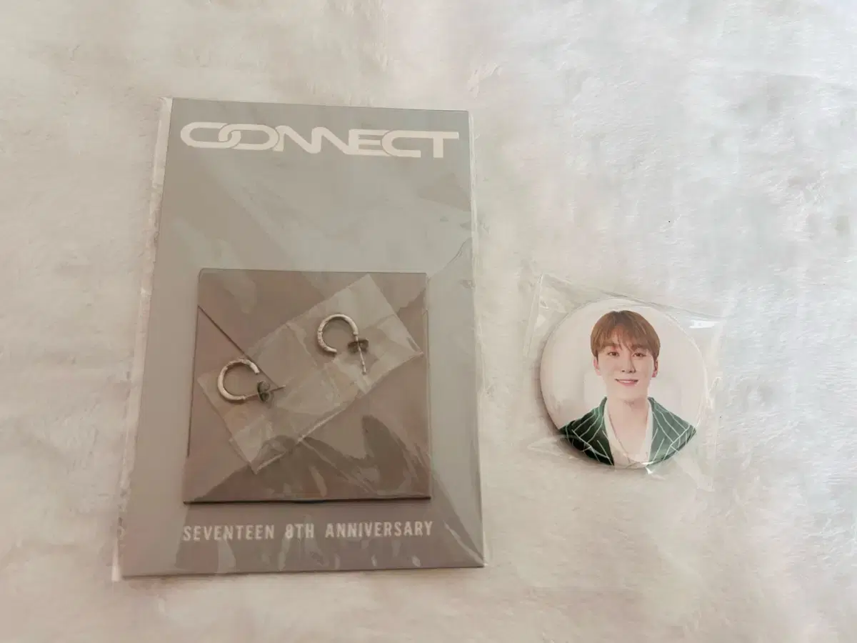 Seventeen seungkwan sells 8th anniversary earrings wts 