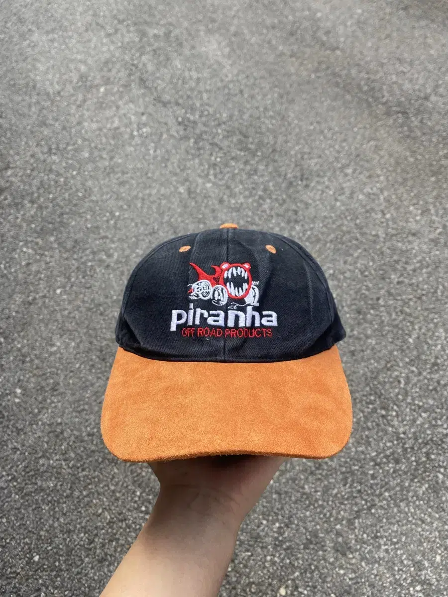 Piranha Vintage Cap