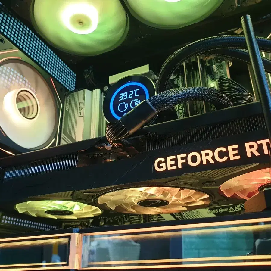 블랙 게이밍 컴퓨터 7800X3D + RTX4070TI SUPER