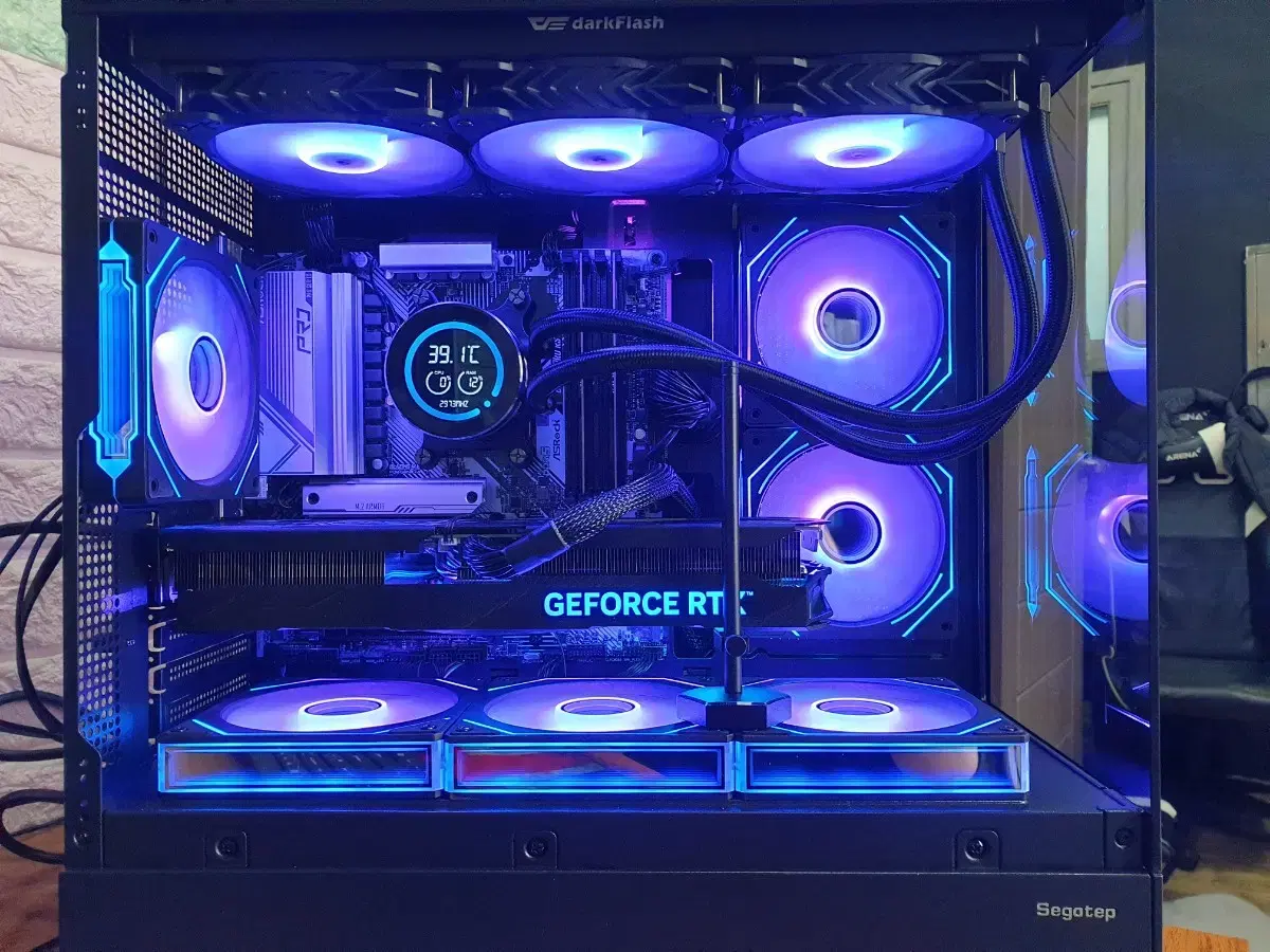 블랙 게이밍 컴퓨터 7800X3D + RTX4070TI SUPER