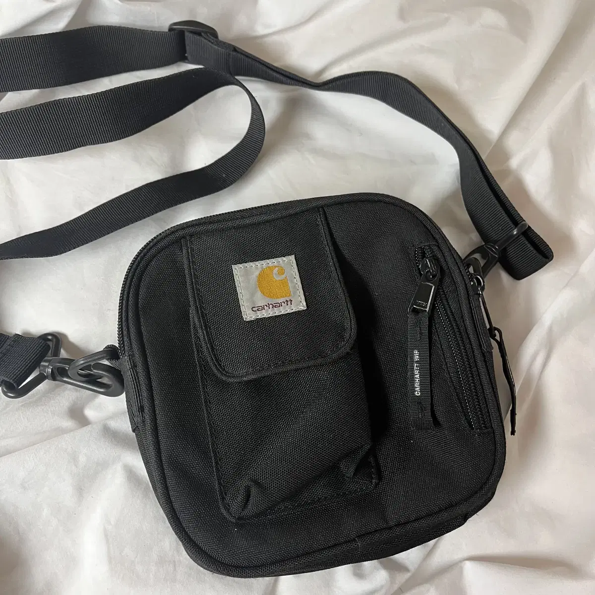 칼하트 크로스백 Carhartt Crossbody Bag