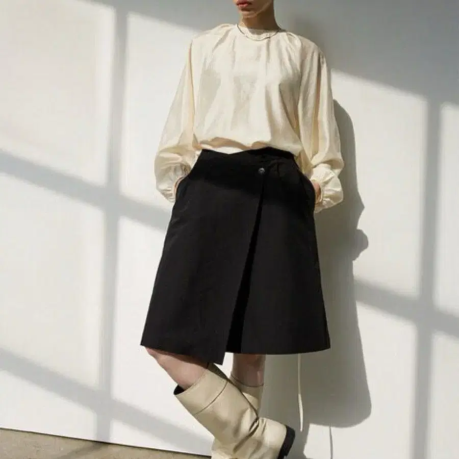 아우로 Diagonal open skirt [ Black, M ]