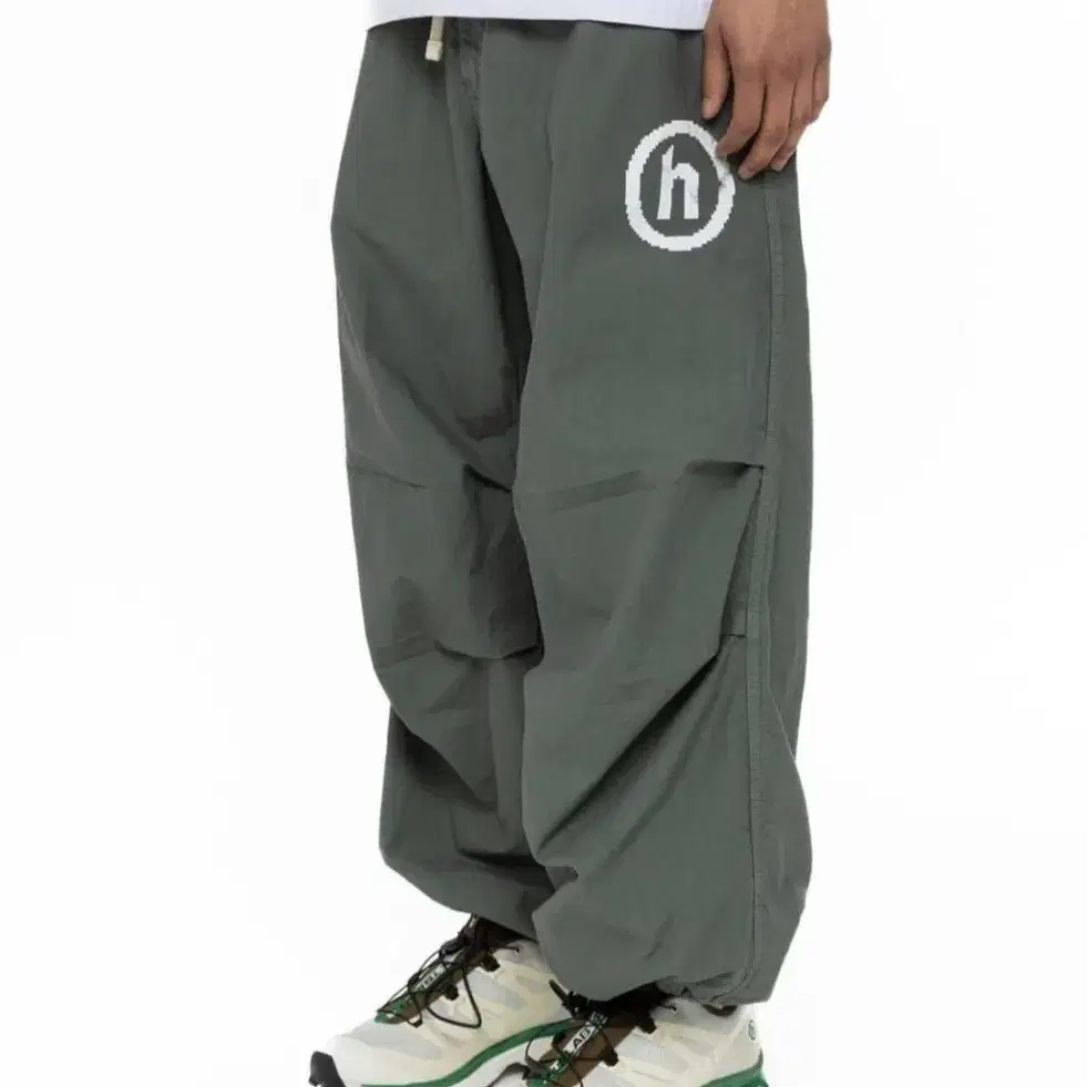 hidden over pants olive