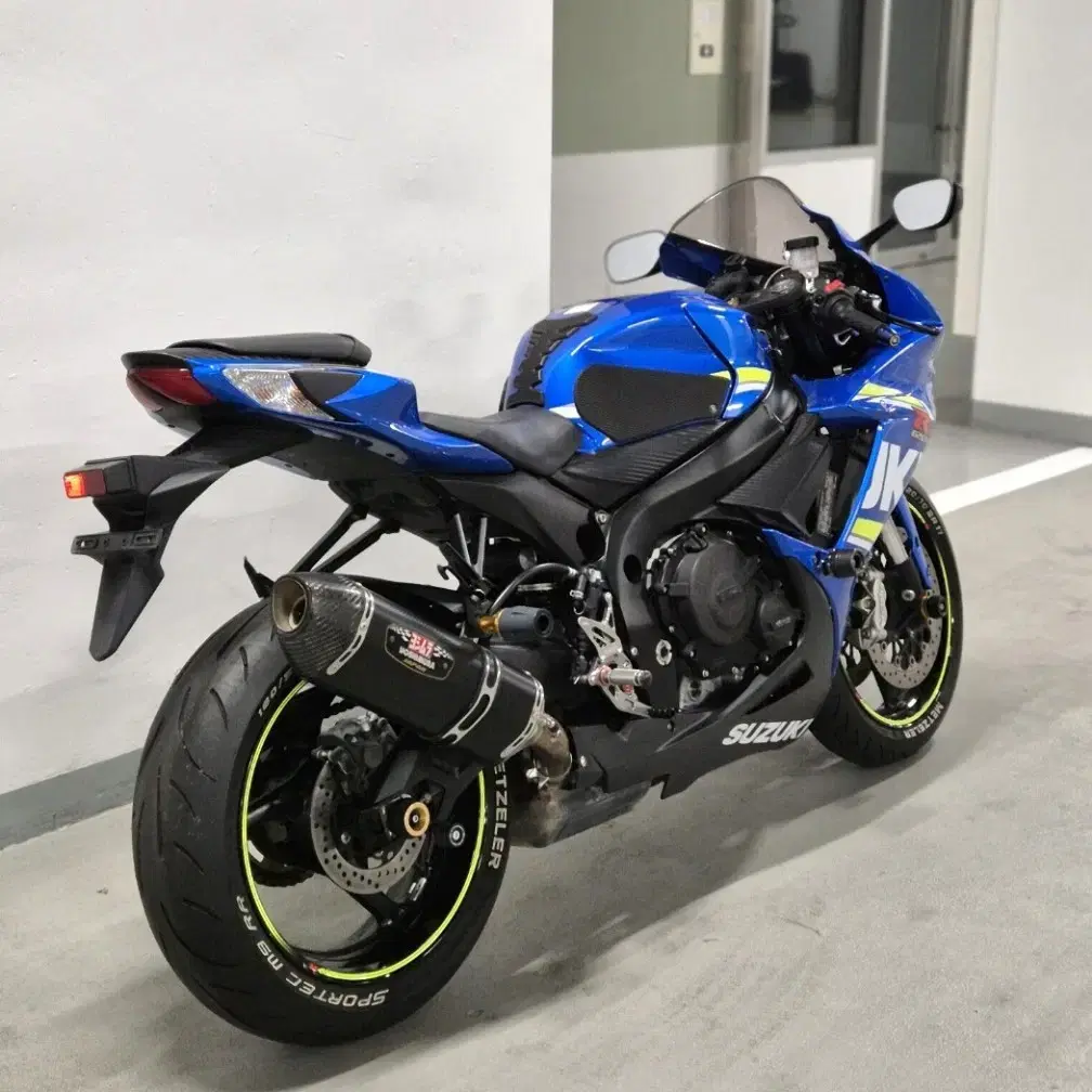 2017년식 스즈끼 GSX-R600 GP블루 판매합니다.