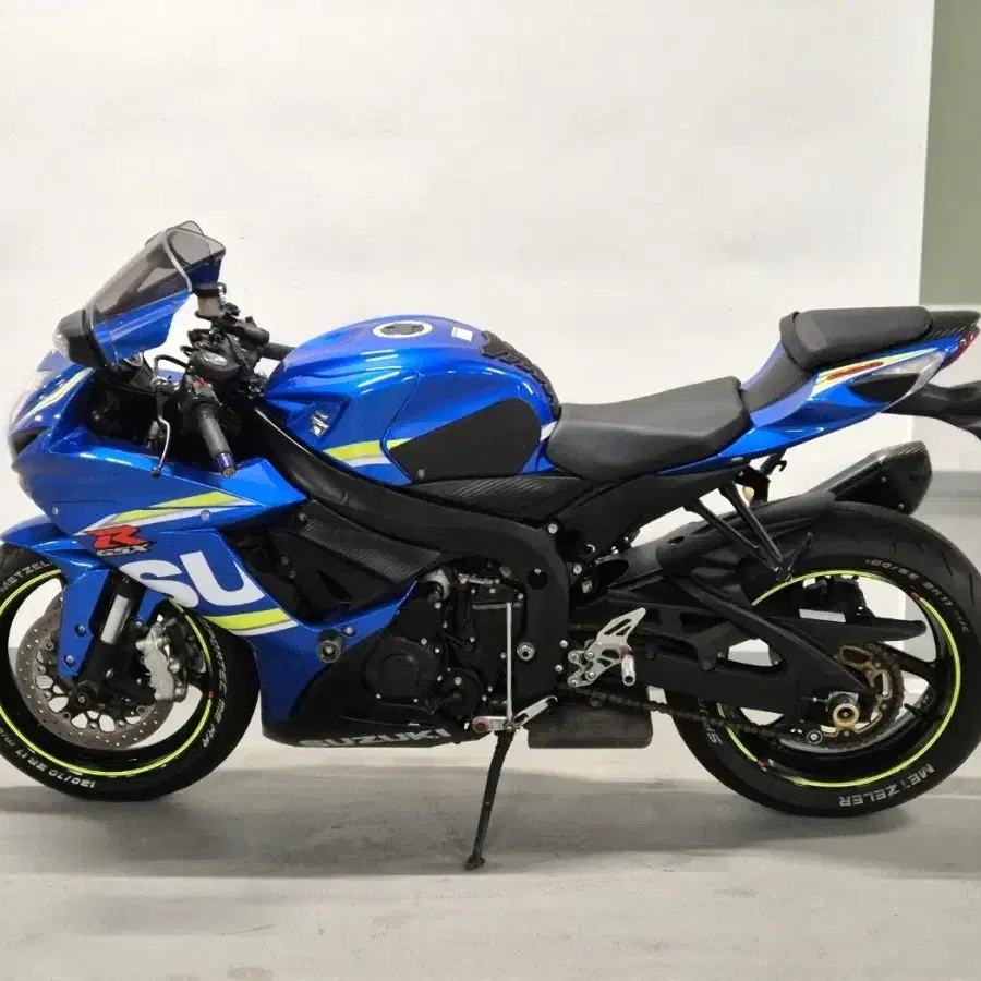 2017년식 스즈끼 GSX-R600 GP블루 판매합니다.