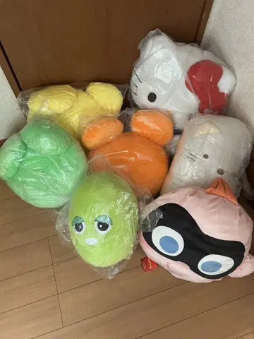 새상품 봉제 인형 헬로키티스밋코구라시 가챠핀 미키 4.