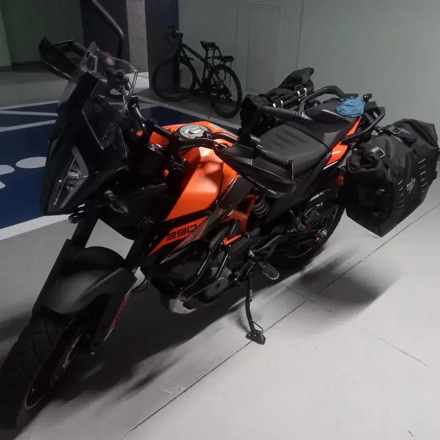 23년식 KTM390 어드벤처 스포크휠버전