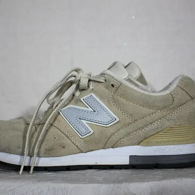 NEW BALANCE 뉴발란스 999 (270)