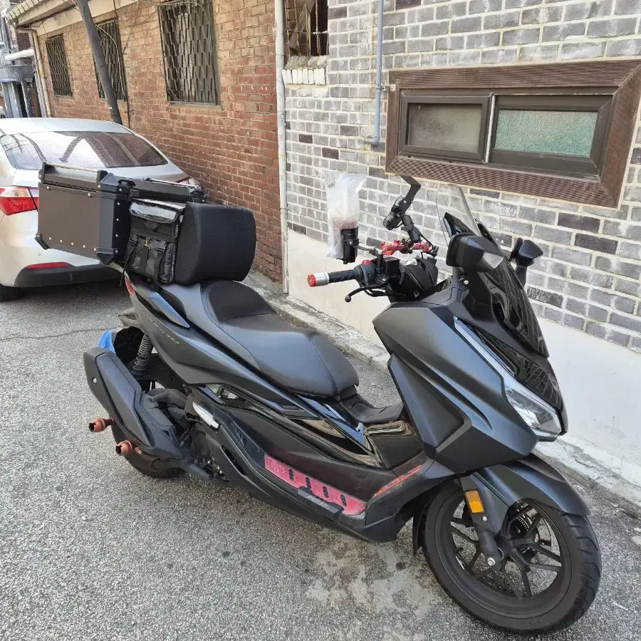 24년식 포르자350 pcx nmax 배달 오토바이